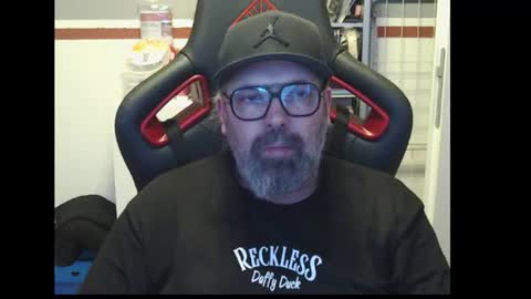 Snapshot of womenizzeer chatting on 5, 7, 2026 Adam online show from 5, 7, 2026
