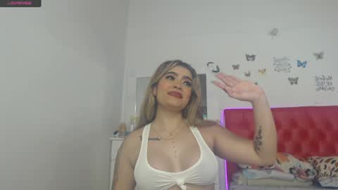 Sofia And Thomas online show from 2, 1, 2025