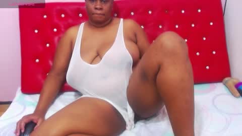 Snapshot of wonderfuldiana chatting on 8, 2, 2025   online show from 8, 2, 2025