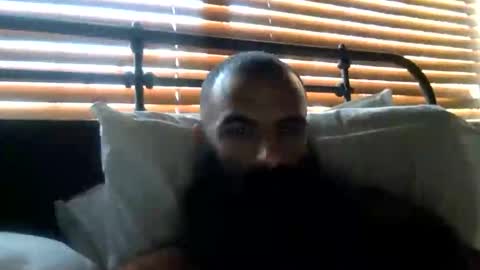 woof_wolf37 online show from 3, 2, 2026