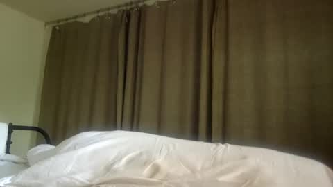 woof_wolf37 online show from 19, 4, 2026