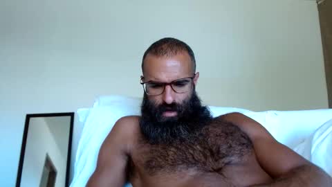 woof_wolf37 online show from 9, 6, 2026