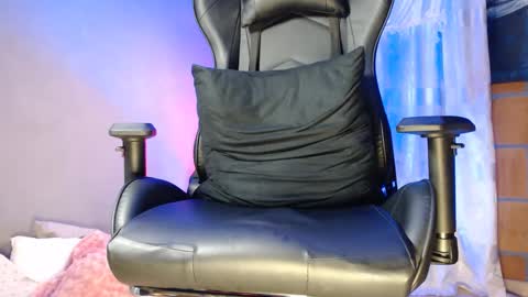 Woondeer online show from 5, 12, 2024