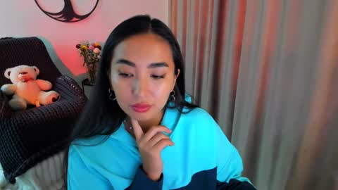 dudetta Kim online show from 2, 11, 2025