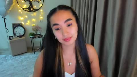 dudetta Kim online show from 4, 5, 2026