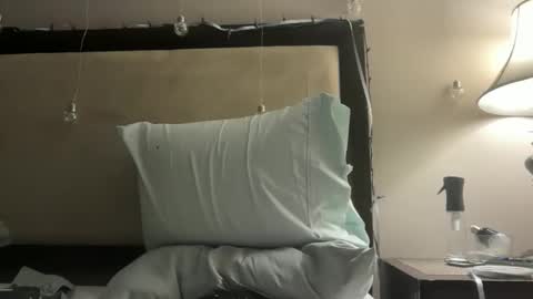 cum4me online show from 4, 4, 2026