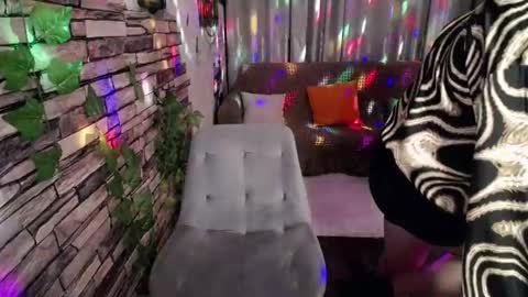 Snapshot of wow_co chatting on 6, 12, 2024 wow_co online show from 6, 12, 2024