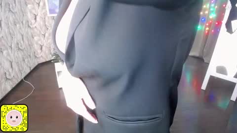 Snapshot of wow_co chatting on 2, 1, 2025 wow_co online show from 2, 1, 2025