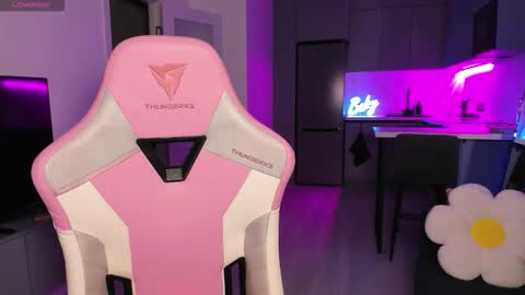 Emi online show from 30, 9, 2025