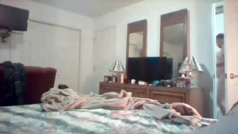 wvmountainlover online show from 5, 1, 2025