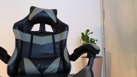 wyatt online show from 23, 9, 2025