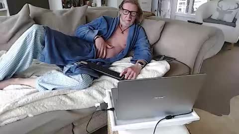 WyattEarp64 online show from 9, 4, 2026