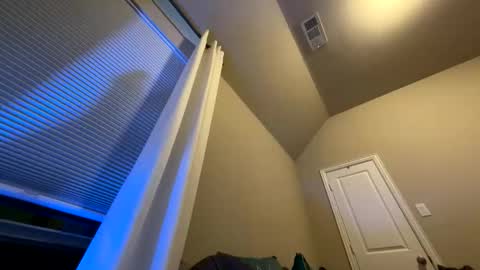 Snapshot of wynterheat chatting on 24, 10, 2025 Wynter Heat online show from 24, 10, 2025