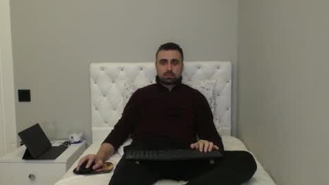 Mr. Lonely online show from 6, 4, 2026