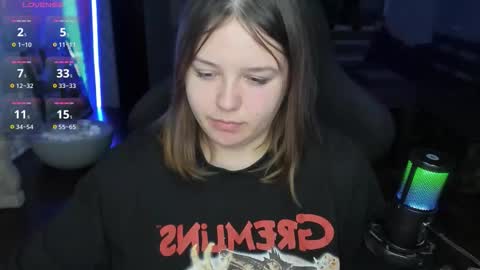 LOVE NERDS ONLY online show from 20, 9, 2025