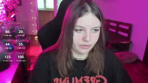 Snapshot of x_nirvana_x chatting on 25, 2, 2026 LOVE NERDS ONLY online show from 25, 2, 2026