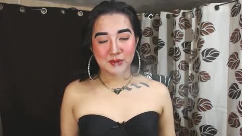 Nira   NOT INTO CHEAP GUYS  online show from 23, 1, 2025