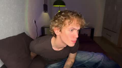 Snapshot of xavier_200 chatting on 11, 4, 2026 Xavier PVT open online show from 11, 4, 2026