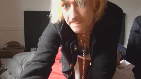 Snapshot of xbigshooter85 chatting on 16, 11, 2025 xbigshooter85 online show from 16, 11, 2025