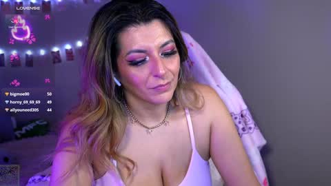Snapshot of xclusivesecrets chatting on 17, 1, 2025 spoil me here online show from 17, 1, 2025