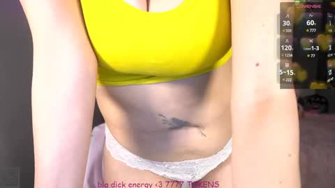 Snapshot of xclusivesecrets chatting on 19, 2, 2025 spoil me here online show from 19, 2, 2025