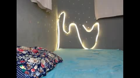 xcreamypussy online show from 10, 3, 2025