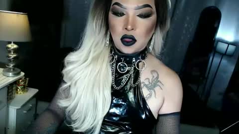 Zhavia online show from 7, 10, 2025