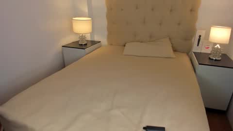 Snapshot of xdropgorgeous_onlyamira chatting on 5, 10, 2025 Hello ur lovely AMIRA online show from 5, 10, 2025