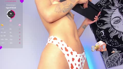 Snapshot of xemily_hardy chatting on 6, 12, 2024 Kanae. online show from 6, 12, 2024