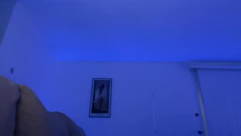 xenadreamx online show from 4, 4, 2026