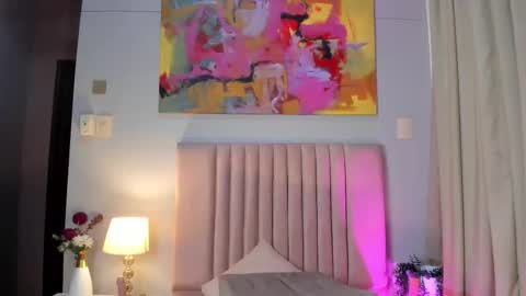 Xena Revelo online show from 19, 2, 2026