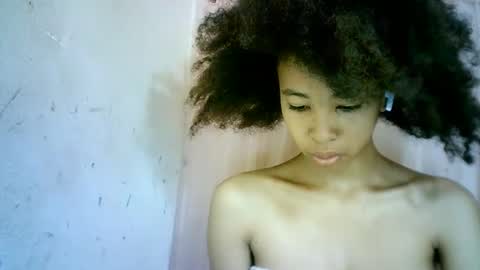 xenna610827 online show from 12, 2, 2025