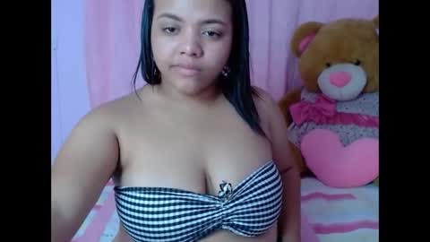 Snapshot of ximena_bunny chatting on 27, 1, 2025 XIME online show from 27, 1, 2025