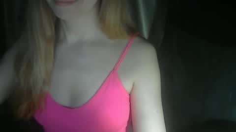 xlorax77703 online show from 7, 4, 2026