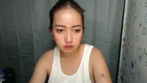 Ilove play tab00 and dirty show on wsp or tg and isell many videos and naked photos there online show from 22, 3, 2026