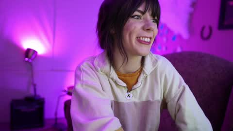 Bella Bondai online show from 21, 1, 2025