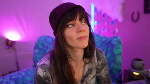 Bella Bondai online show from 2, 3, 2025