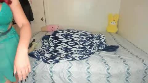 Rae  online show from 7, 4, 2026