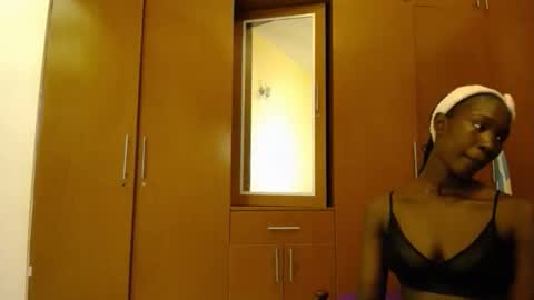Snapshot of xoxo_savage chatting on 20, 10, 2025 Xoxo online show from 20, 10, 2025