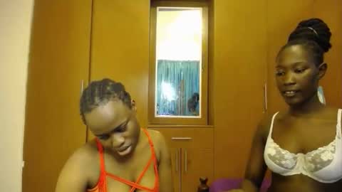 Snapshot of xoxo_savage chatting on 21, 10, 2025 Xoxo online show from 21, 10, 2025