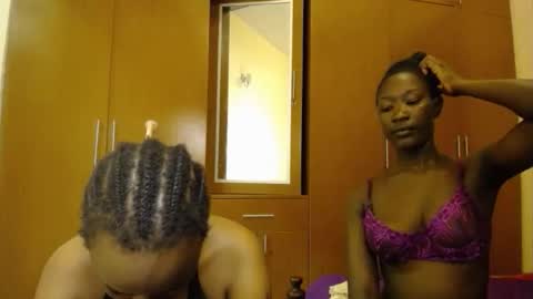 Snapshot of xoxo_savage chatting on 22, 10, 2025 Xoxo online show from 22, 10, 2025