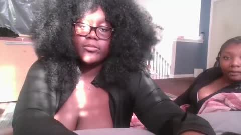 Snapshot of xoxococogirl chatting on 18, 7, 2026 ebonibabe online show from 18, 7, 2026