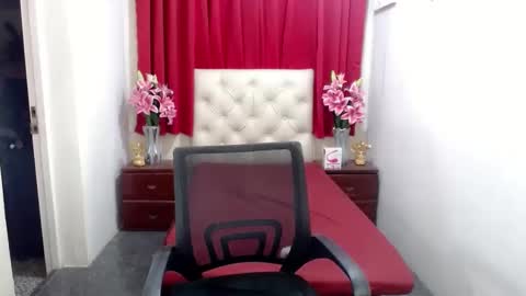 Snapshot of xsexyninedollx chatting on 9, 2, 2025 Cleo de nile online show from 9, 2, 2025