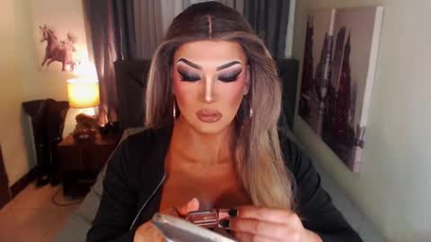 Snapshot of xshadowseductressmitchx chatting on 9, 3, 2025 Cattaleya online show from 9, 3, 2025