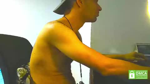 xuyeeg online show from 13, 2, 2025