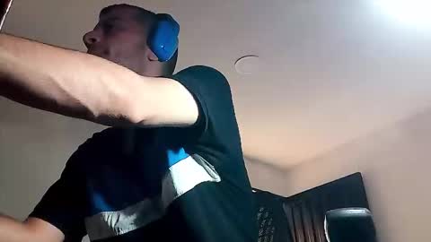 xuyeeg online show from 23, 2, 2025