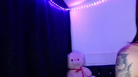 Snapshot of xx_johnson_xx chatting on 2, 6, 2026 VALE online show from 2, 6, 2026