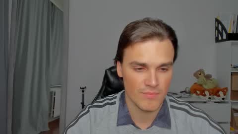 Snapshot of xx_raul_xx_ chatting on 23, 9, 2025 raul online show from 23, 9, 2025