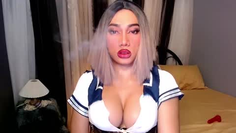 Snapshot of xxcinddyxx chatting on 27, 2, 2025 cinddy online show from 27, 2, 2025