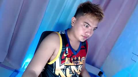 Loyd online show from 24, 10, 2025